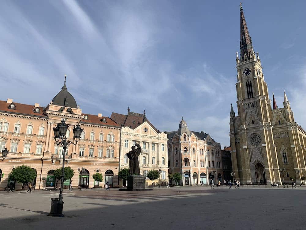 The photogenic Trg Slobode in Novi Sad. A can't miss place when spending one week in Serbia. 