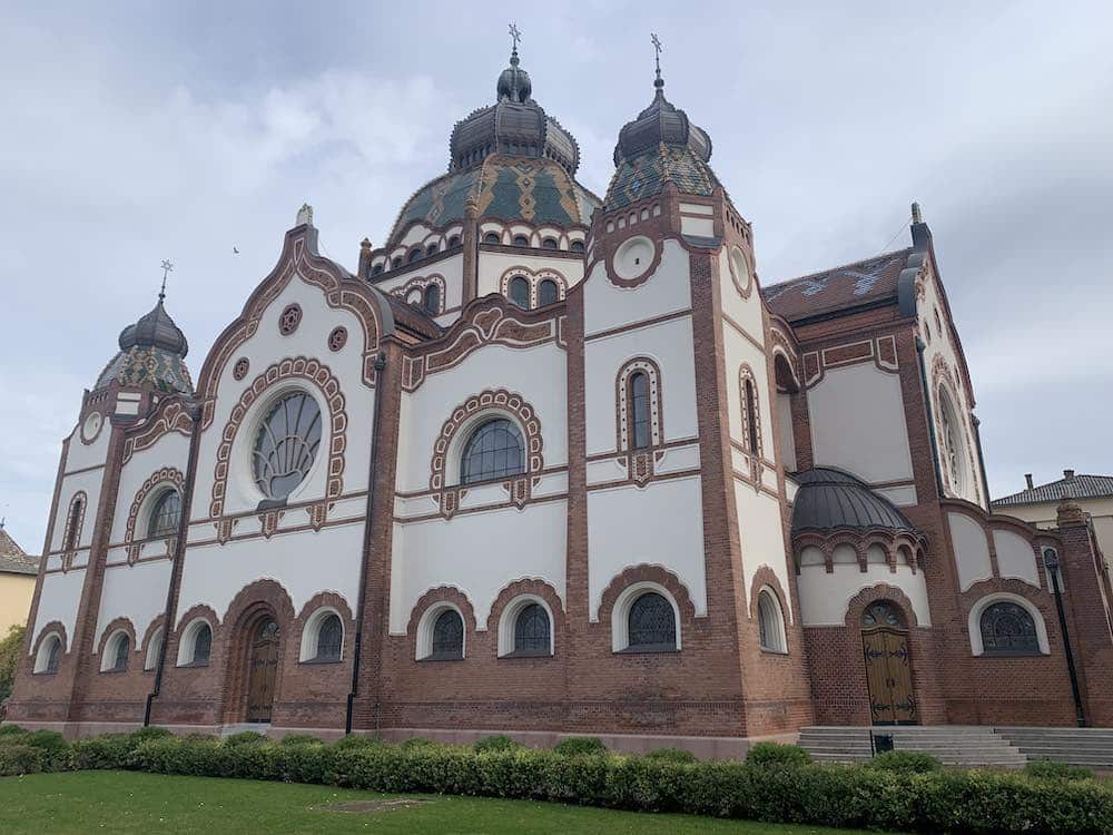 The incredible Subotica Synagogue. One of the best places to visit during one week in Serbia.